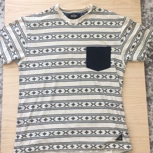 10Deep Men’s T-shirt. Striped. XL